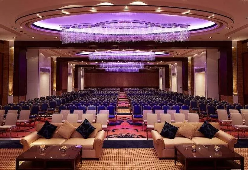 Millennium Hotel & Convention Centre Kuwait
