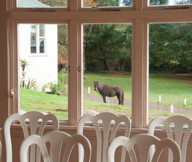 호텔 Snowy Waters The Old Nurses Home