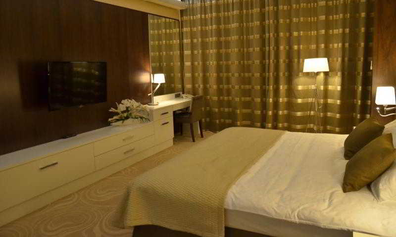 בית מלון כפרי Victoria & Spa Minsk