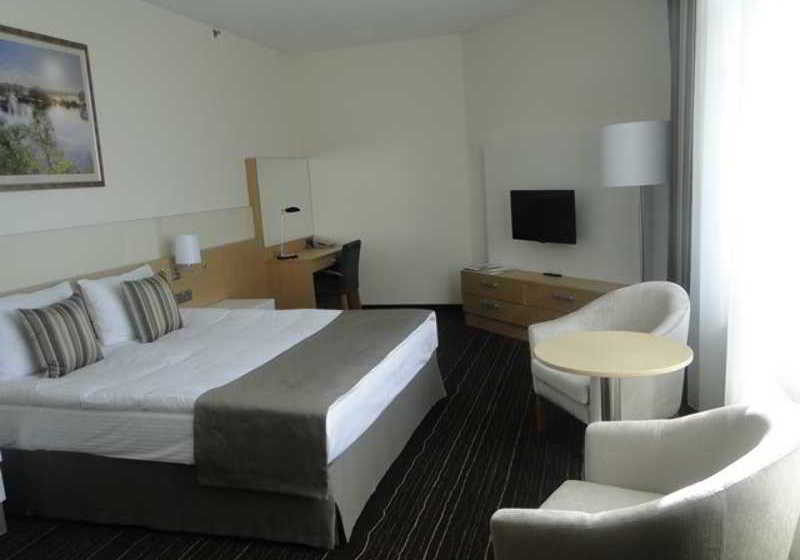 בית מלון כפרי Victoria & Spa Minsk