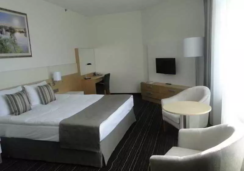 هتل Victoria & Spa Minsk