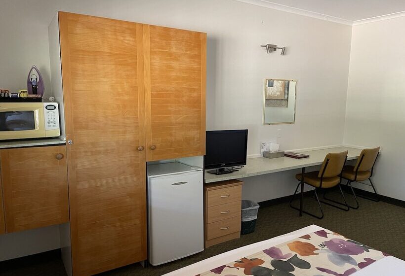 Landsborough Lodge Motel