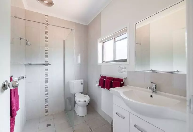 Landsborough Lodge Motel