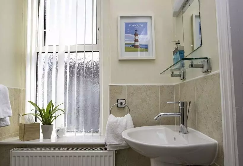 Pensió Mariners Guest House