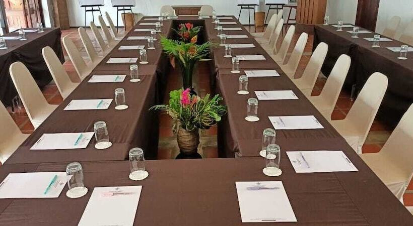 Riverside Boutique Resort, Vang Vieng