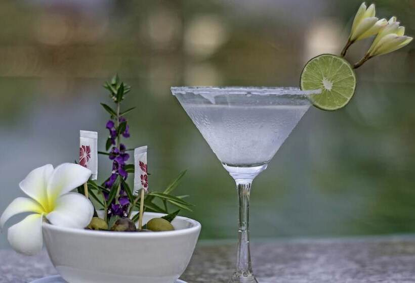 Riverside Boutique Resort, Vang Vieng