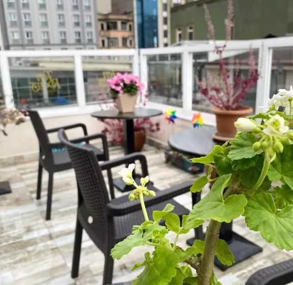 Hotelli Ten Rooms Istanbul