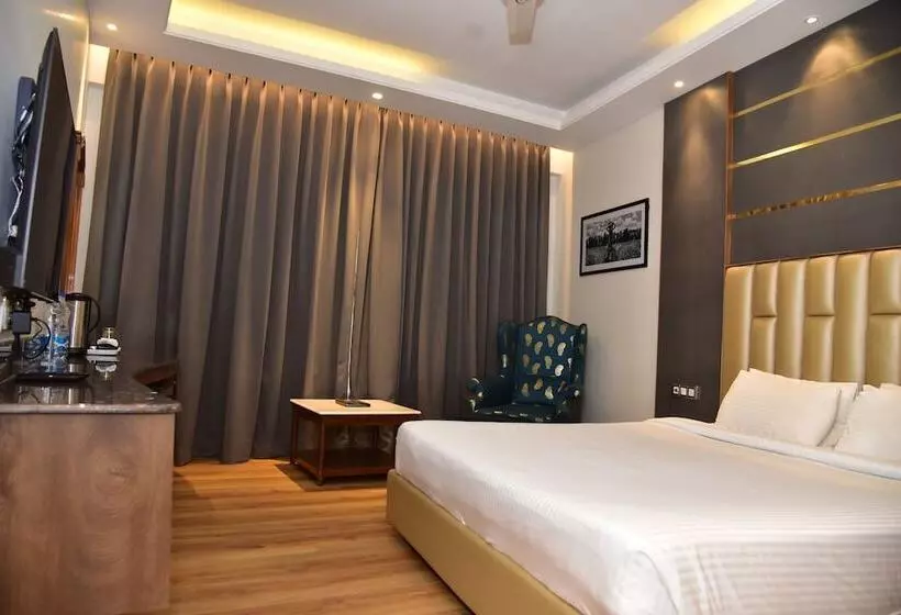 The Cedar Grand Hotel And Spa