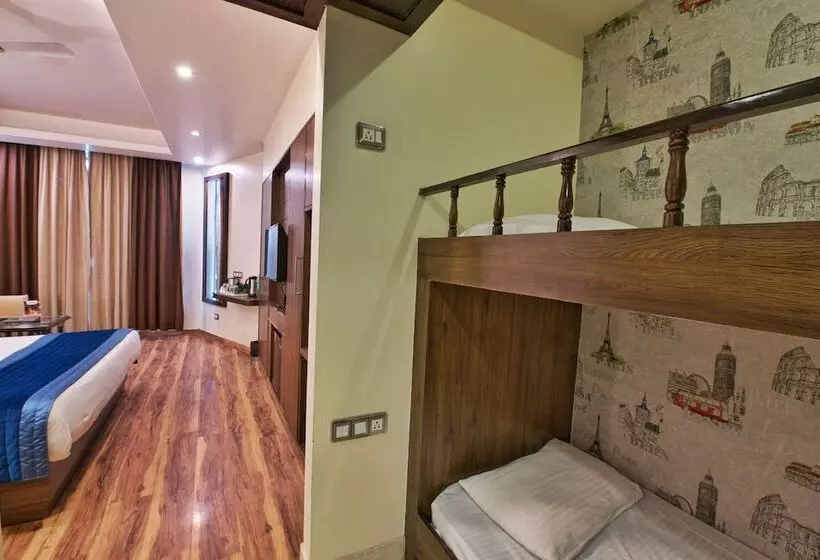 The Cedar Grand Hotel And Spa