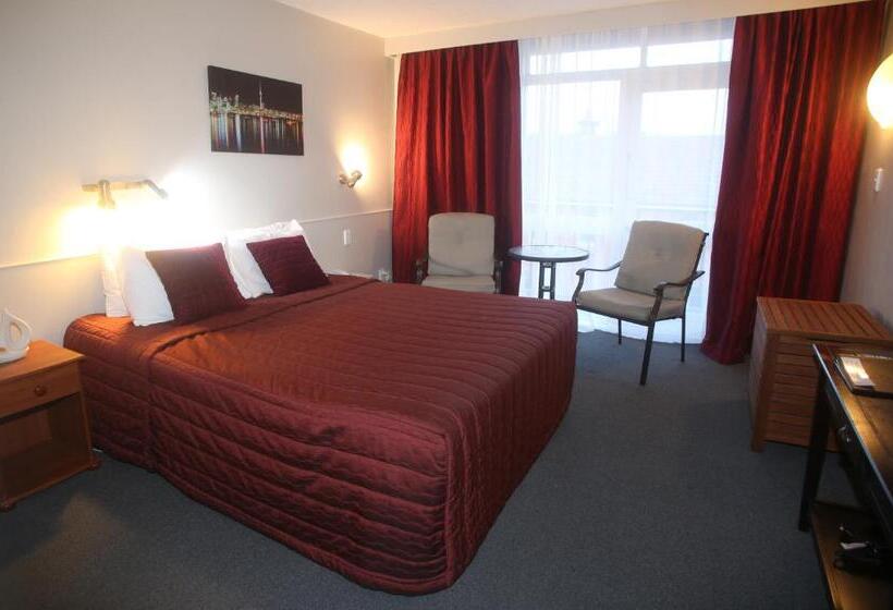 The Grand Hotel Wanganui