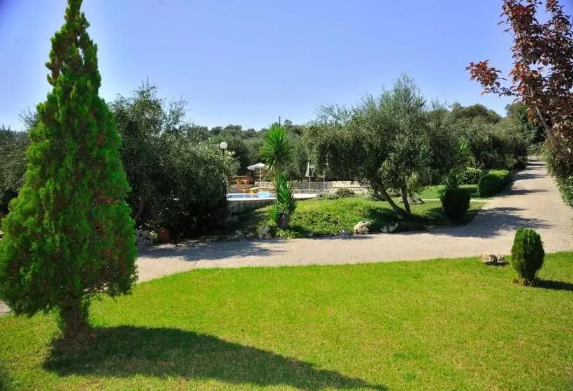 Villas Lefkothea