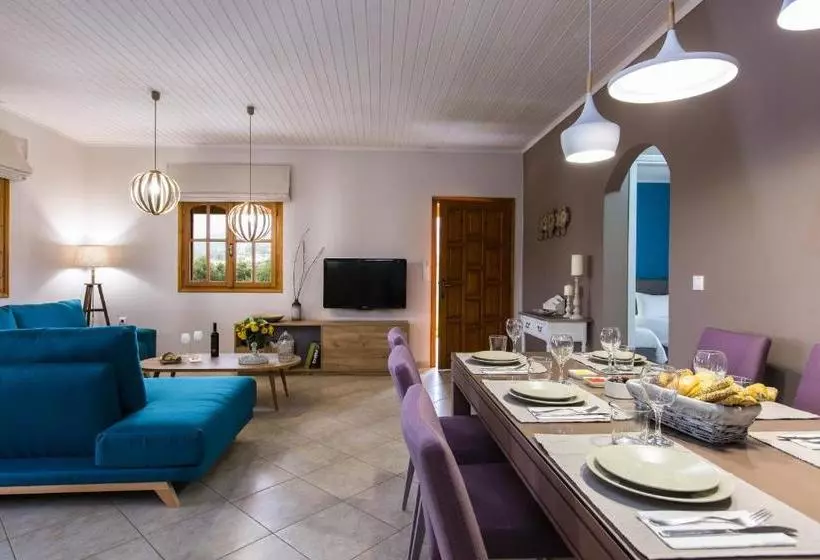 Villas Lefkothea