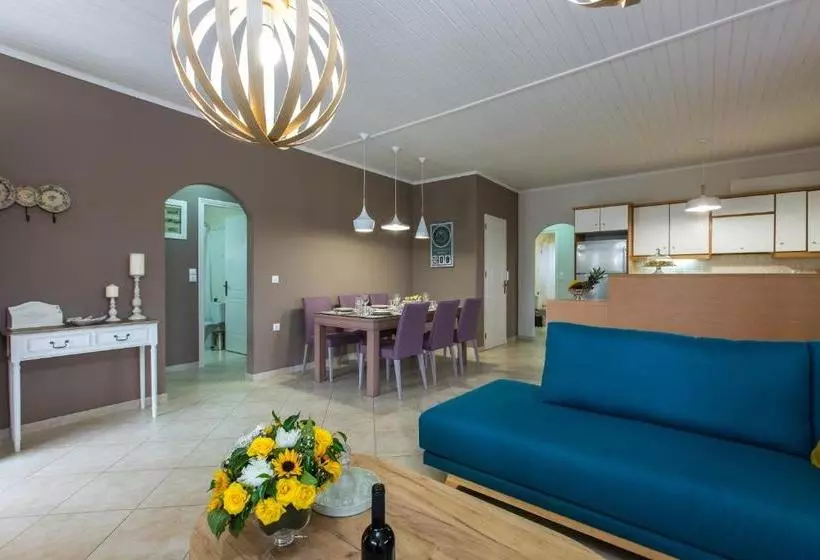 Villas Lefkothea