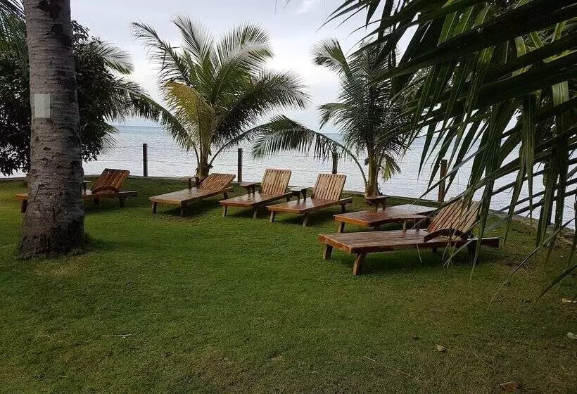 Hotelli Kalachuchi Beach Resort