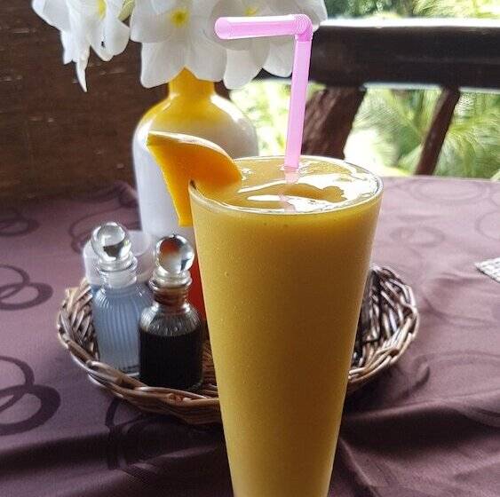 בית מלון כפרי Kalachuchi Beach Resort