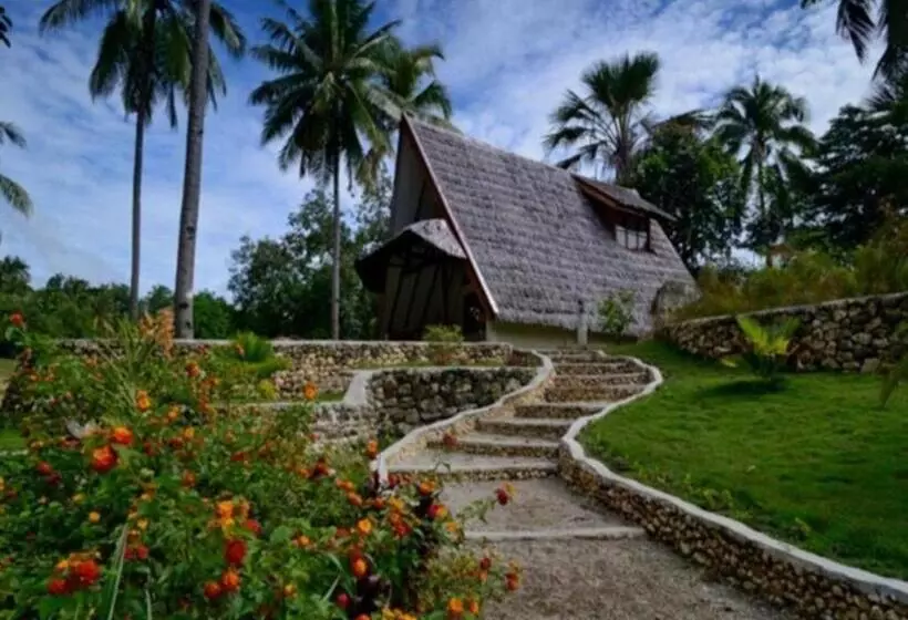 Hotelli Kalachuchi Beach Resort