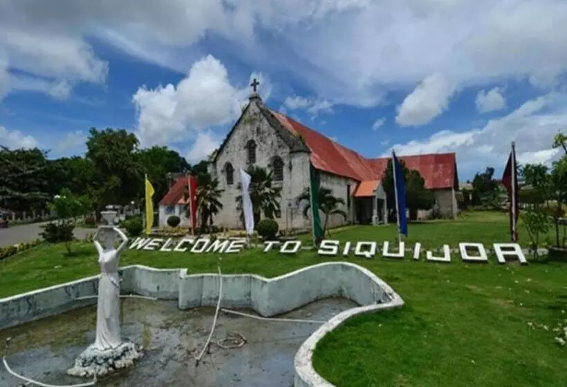 Hotelli Kalachuchi Beach Resort