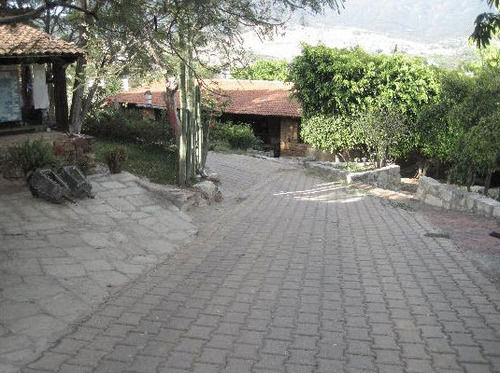 La Villada Inn  Hostel