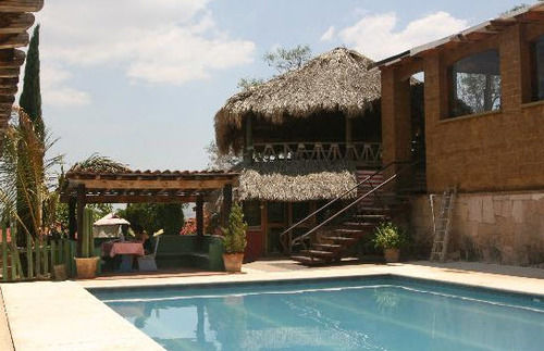 La Villada Inn  Hostel