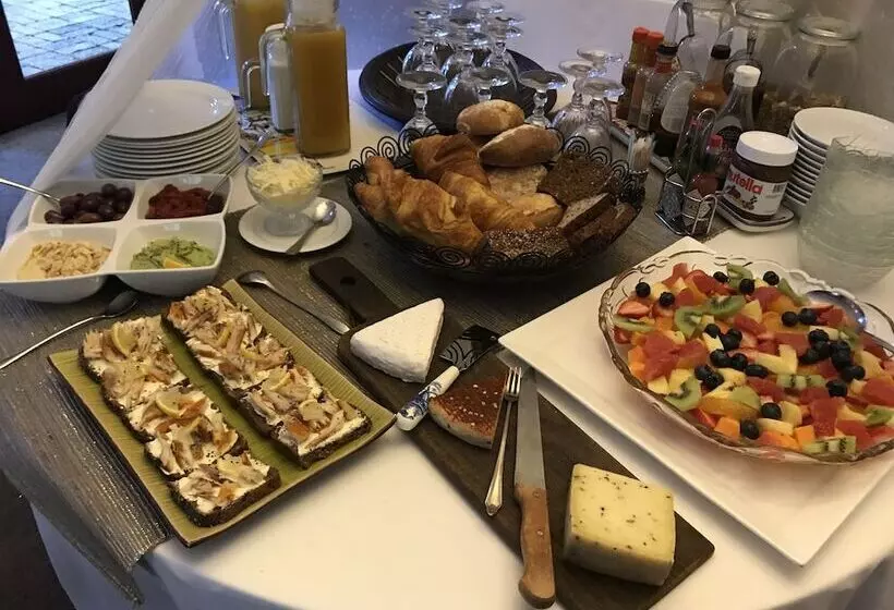 צימר Milkwood Lodge