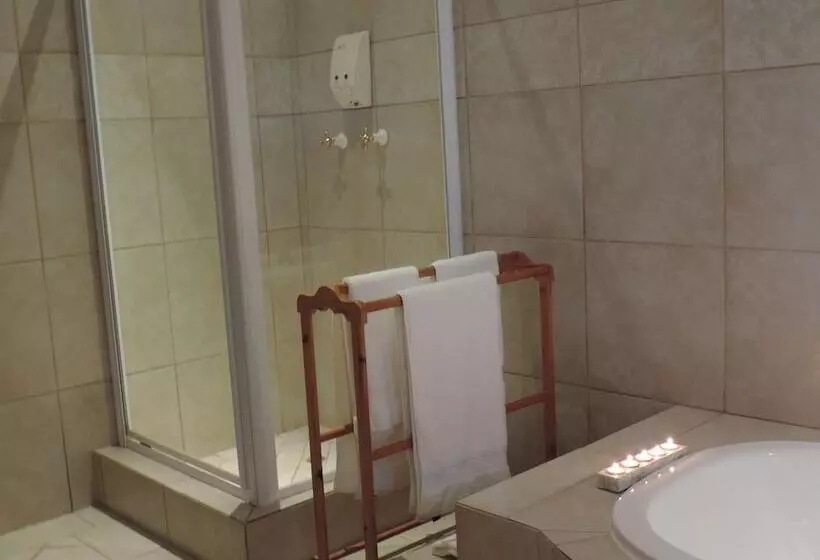 צימר Milkwood Lodge