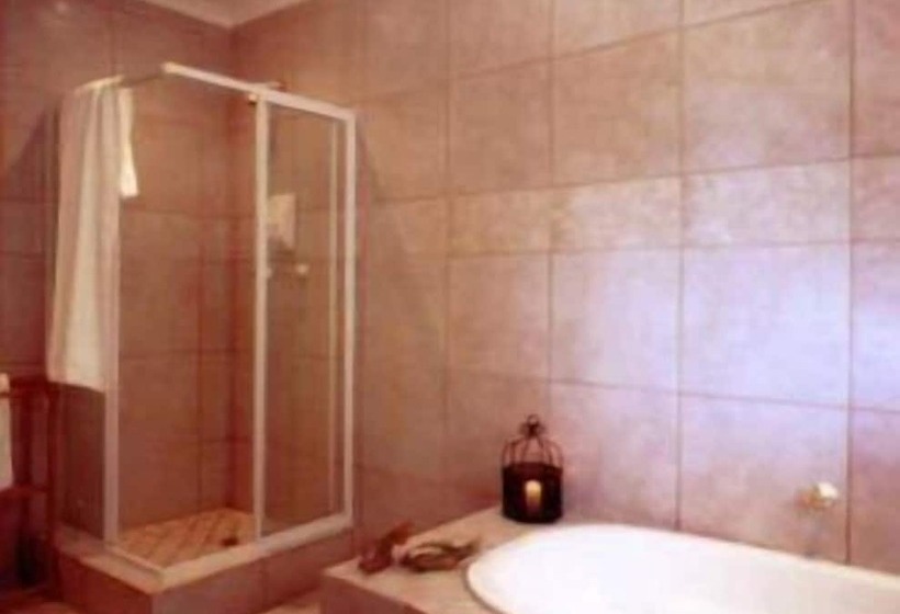 ベッドアンドブレックファースト Milkwood Lodge