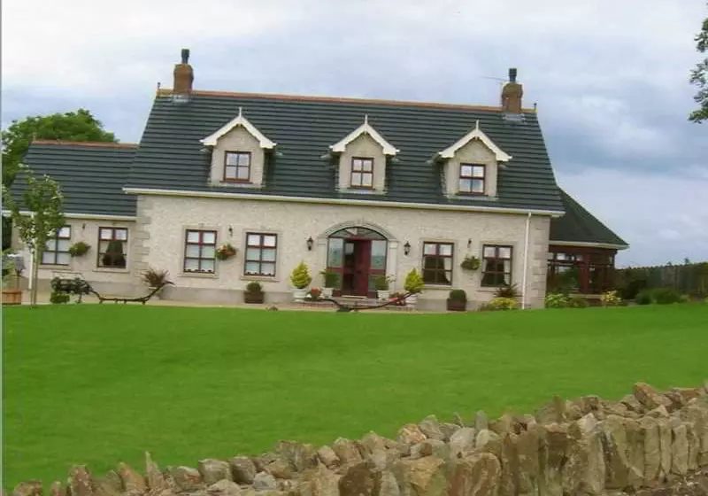 Bed and Breakfast Coolmore House