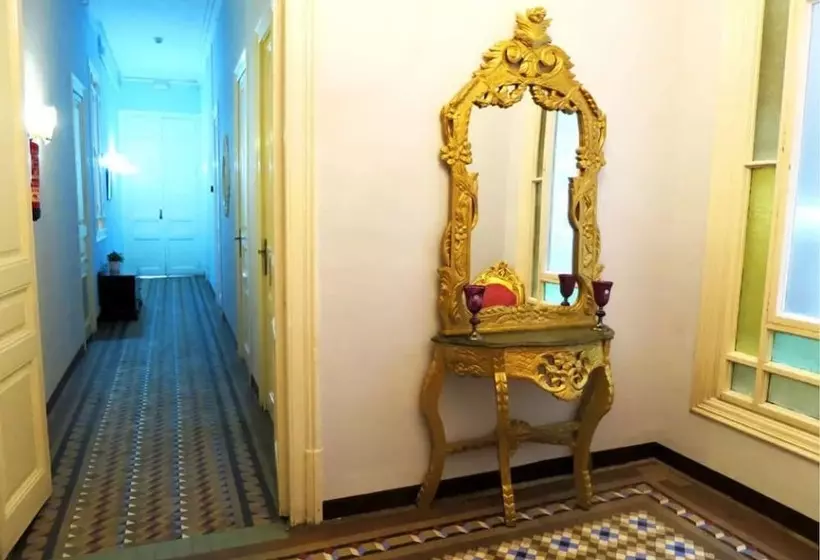 Hostal Balmes Centro
