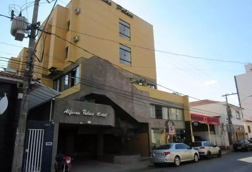 فندق Alfenas Palace