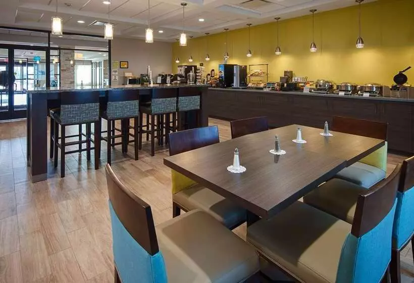 בית מלון כפרי Best Western Plus College Station Inn & Suites