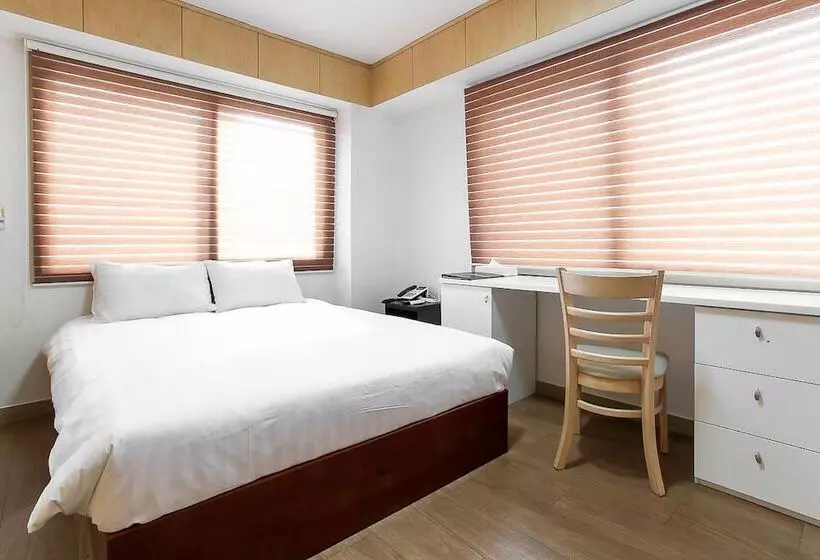 Hotelli Blooming House Residence