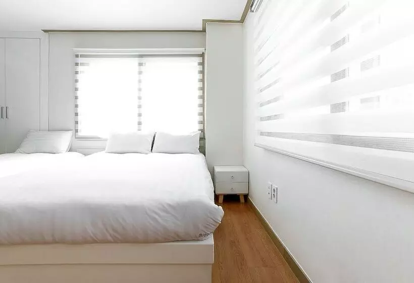 Hotelli Blooming House Residence