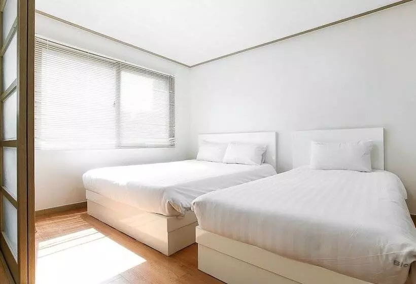 Hotelli Blooming House Residence