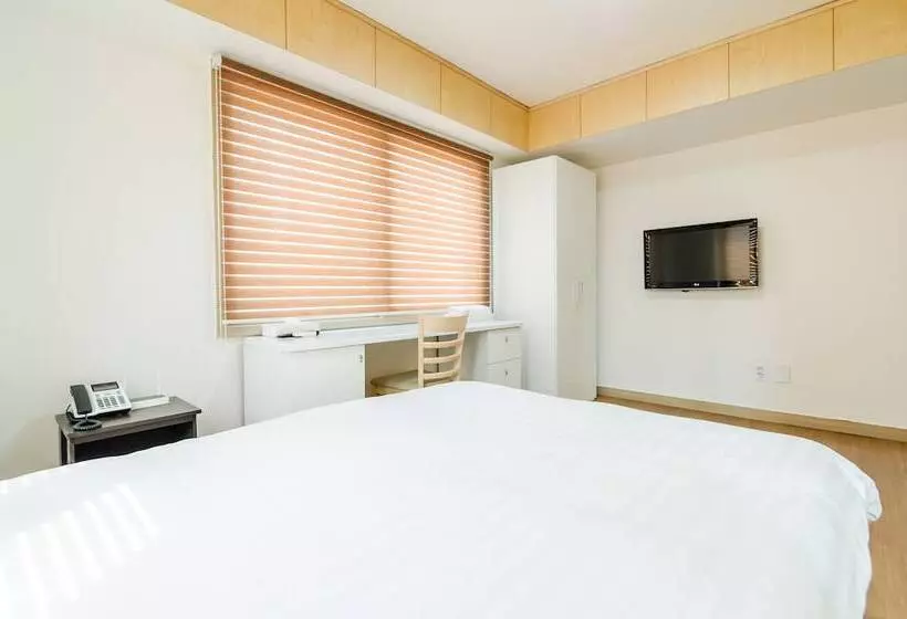 Hotelli Blooming House Residence