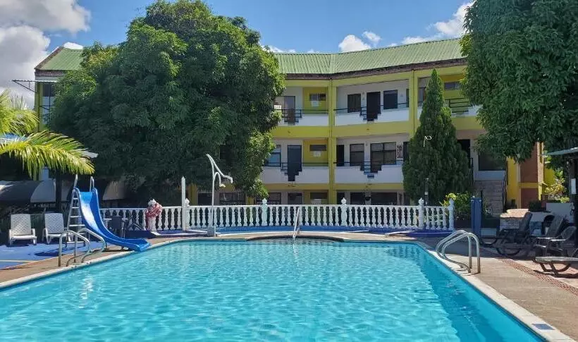 هتل Campestre Villa Yudy