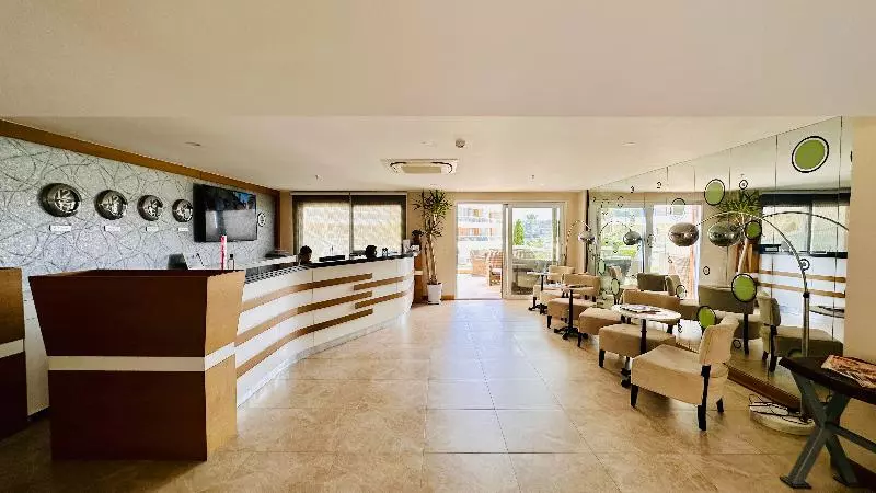 هتل La Quinta By Wyndham Cesme