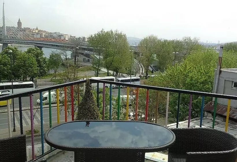 هتل Di̇yar Budget