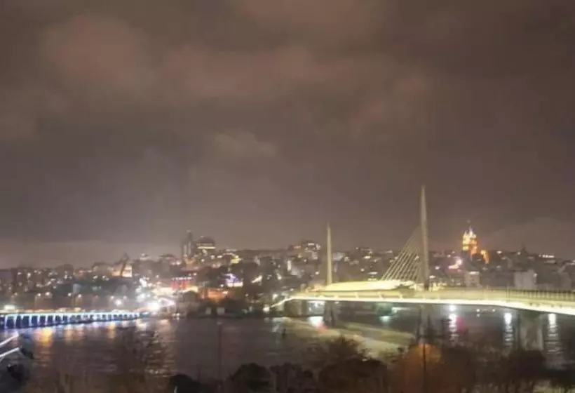 هتل Di̇yar Budget