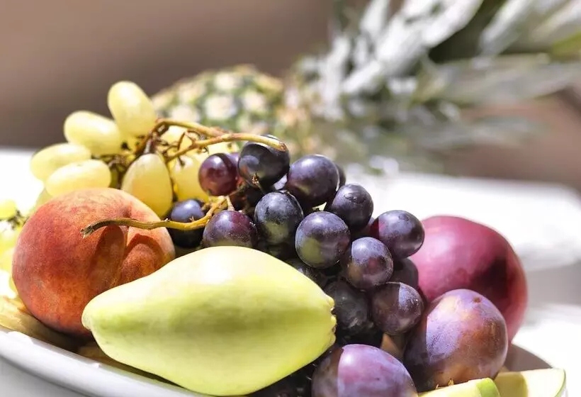 هتل Di̇yar Budget