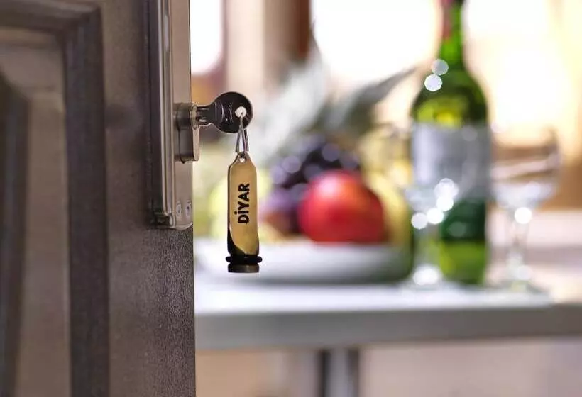 هتل Di̇yar Budget