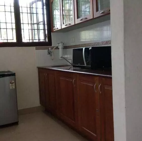 هتل Elim Homestay Fort Kochi
