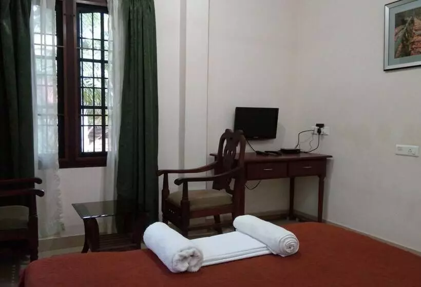 هتل Elim Homestay Fort Kochi