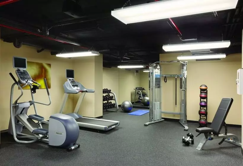 Executive Hotel Le Soleil New York