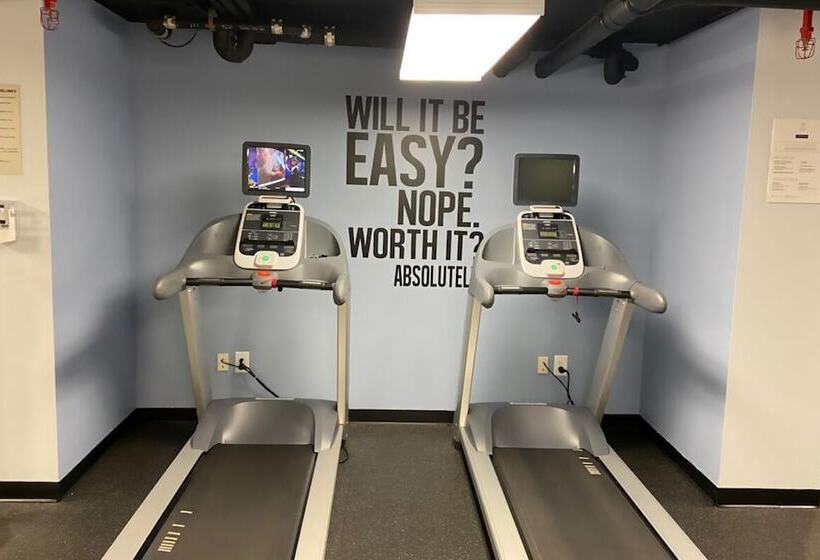 Executive Hotel Le Soleil New York