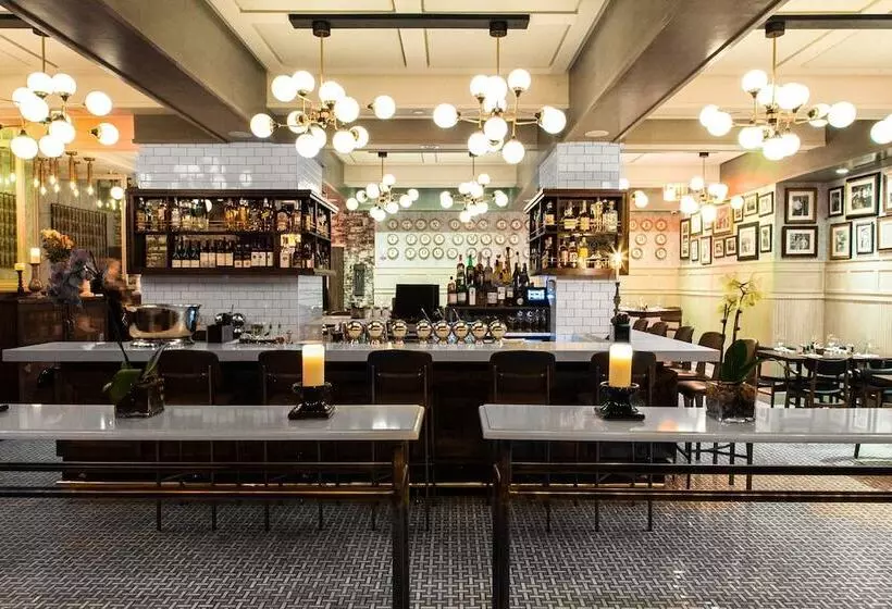 Executive Hotel Le Soleil New York