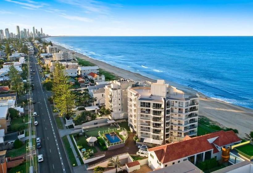 ホテル Foreshore Beachfront Apartments