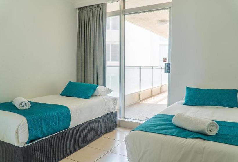 ホテル Foreshore Beachfront Apartments