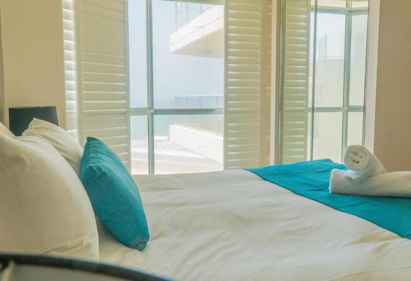 ホテル Foreshore Beachfront Apartments