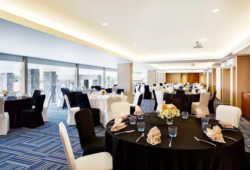 酒店 Four Points By Sheraton Bali, Kuta