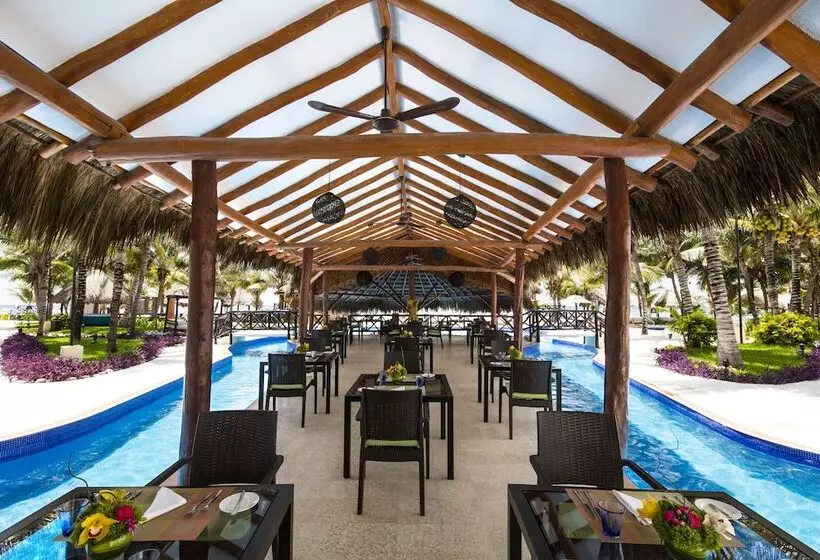 فندق Hidden Beach Resort Au Naturel Adults Only Catamarán, Cenote & More Inclusive